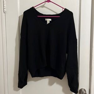Black V Neck H&M Sweater